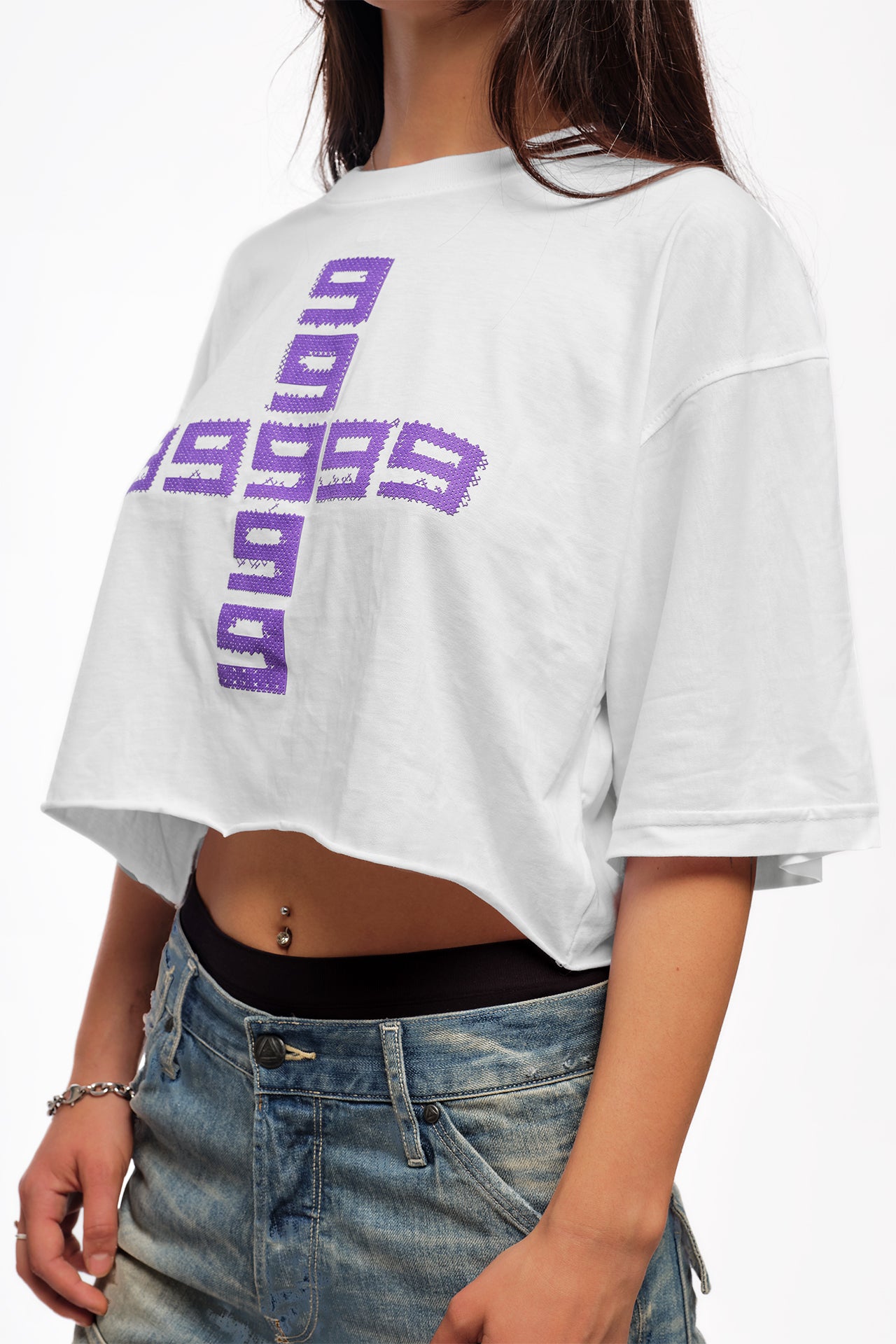 CROPPED 999999999 LOGO WHITE/PURPLE - TEE
