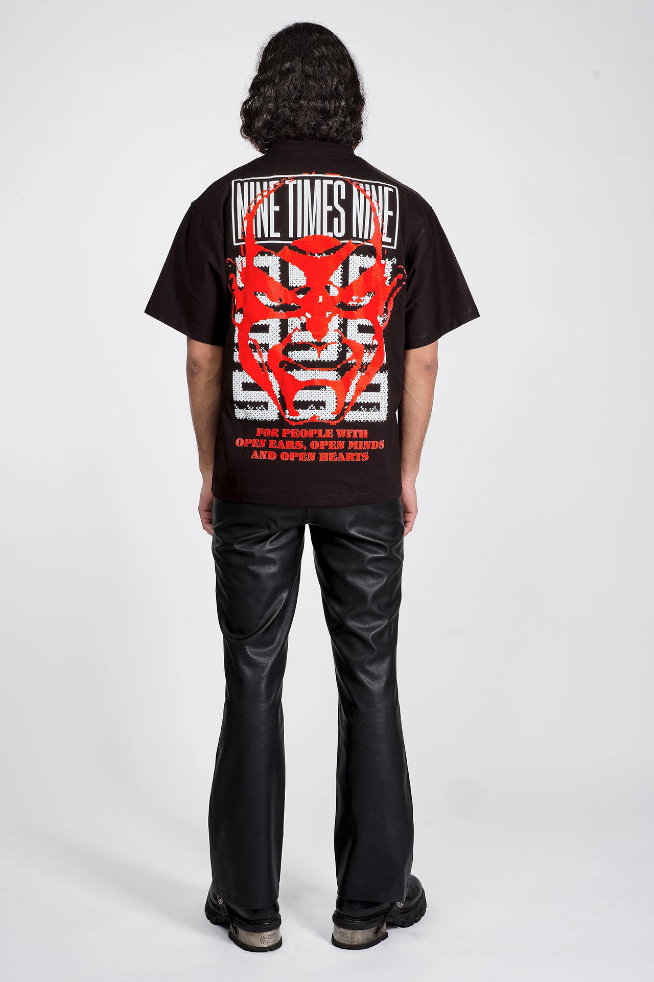 OPEN HEARTS LOGO BLACK/WHITE/RED - TEE